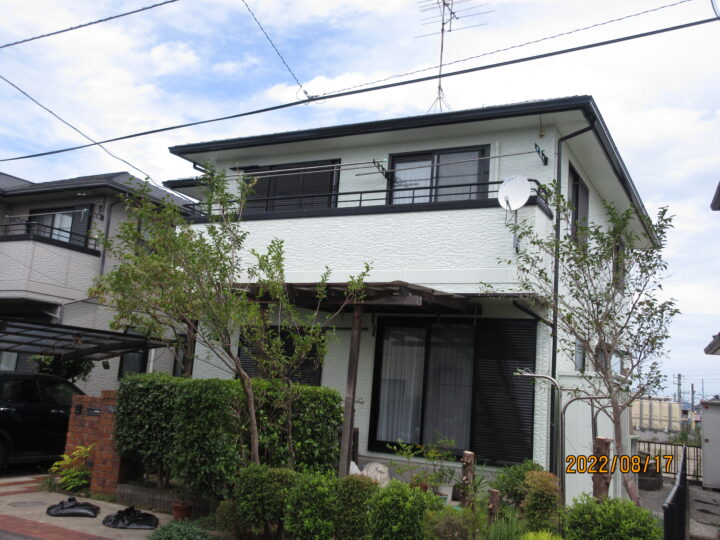 茨城県牛久市田宮　外壁・屋根塗装完成です。